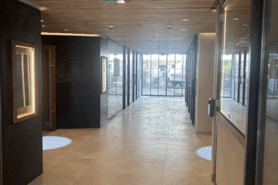 Passage hôtel Golden Tulip Aix-Les-Bains